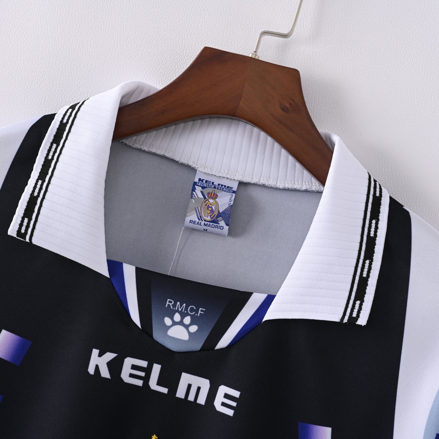 Real Madrid 1997/98 Away