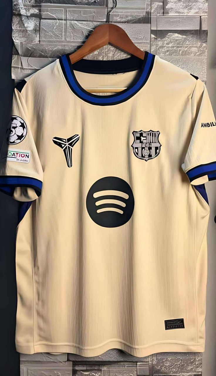Barcelona 25-26 Away