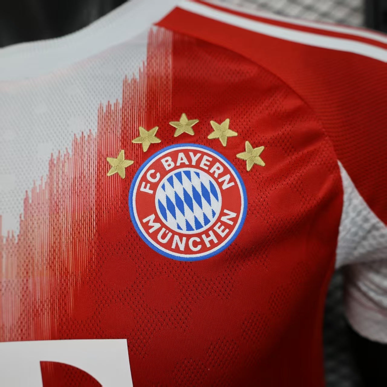 Bayern Munich 25-26 Home