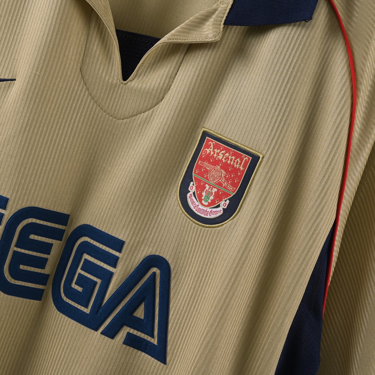 Arsenal 2001/02 Away