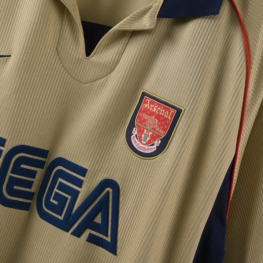 Arsenal 2001/02 Away