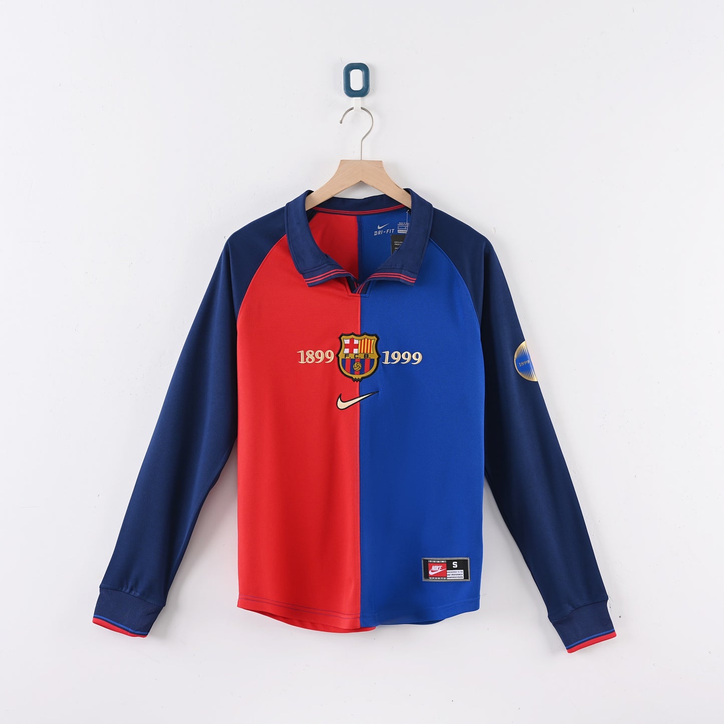 Barcelona 1989/1999 Home