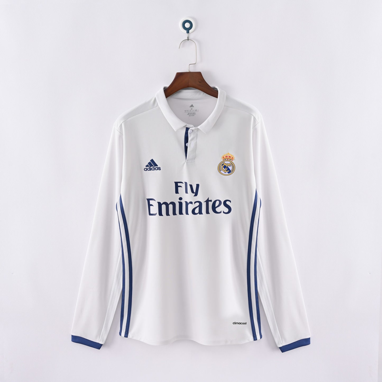 Real Madrid 2016/17 Home