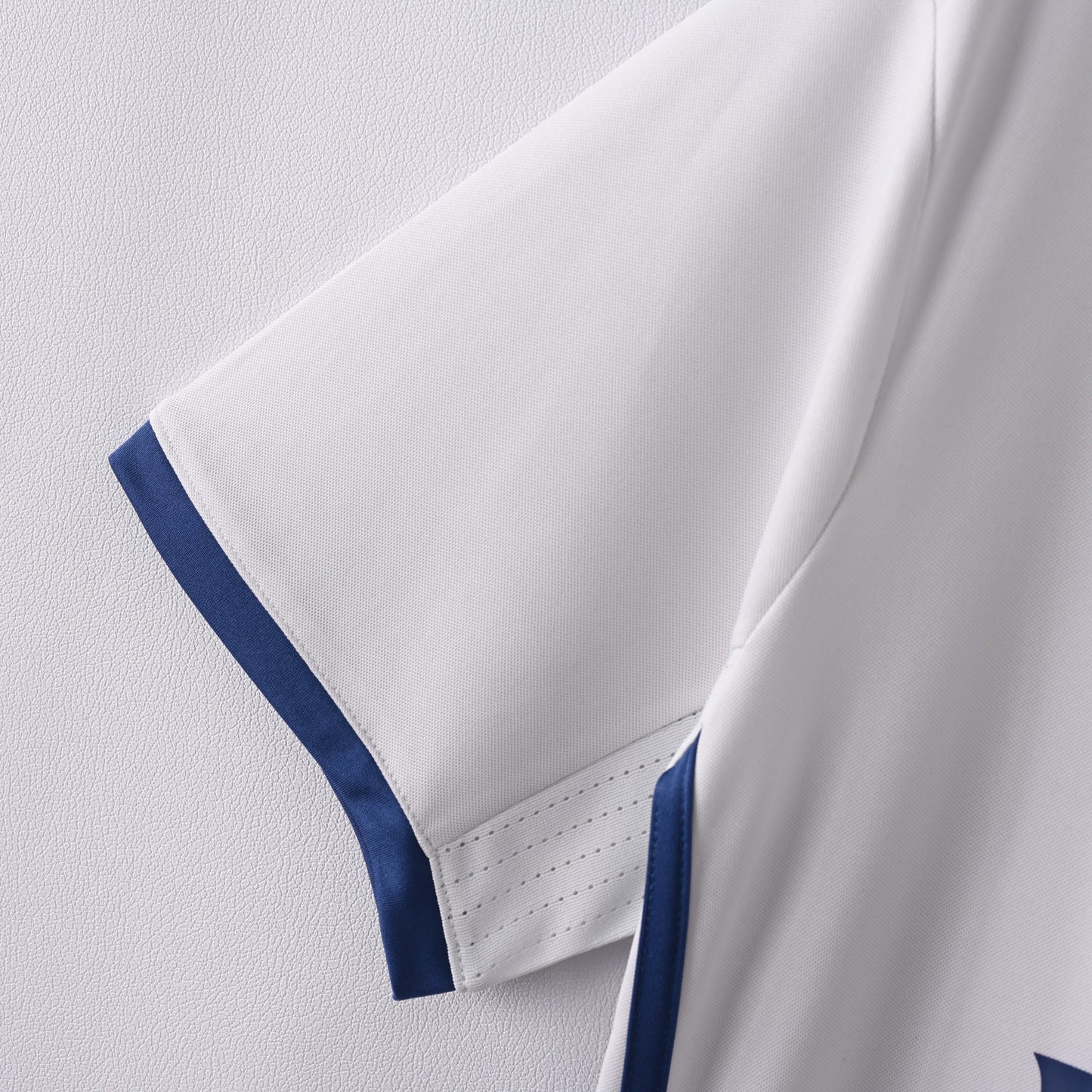 Real Madrid 2016/17 Home