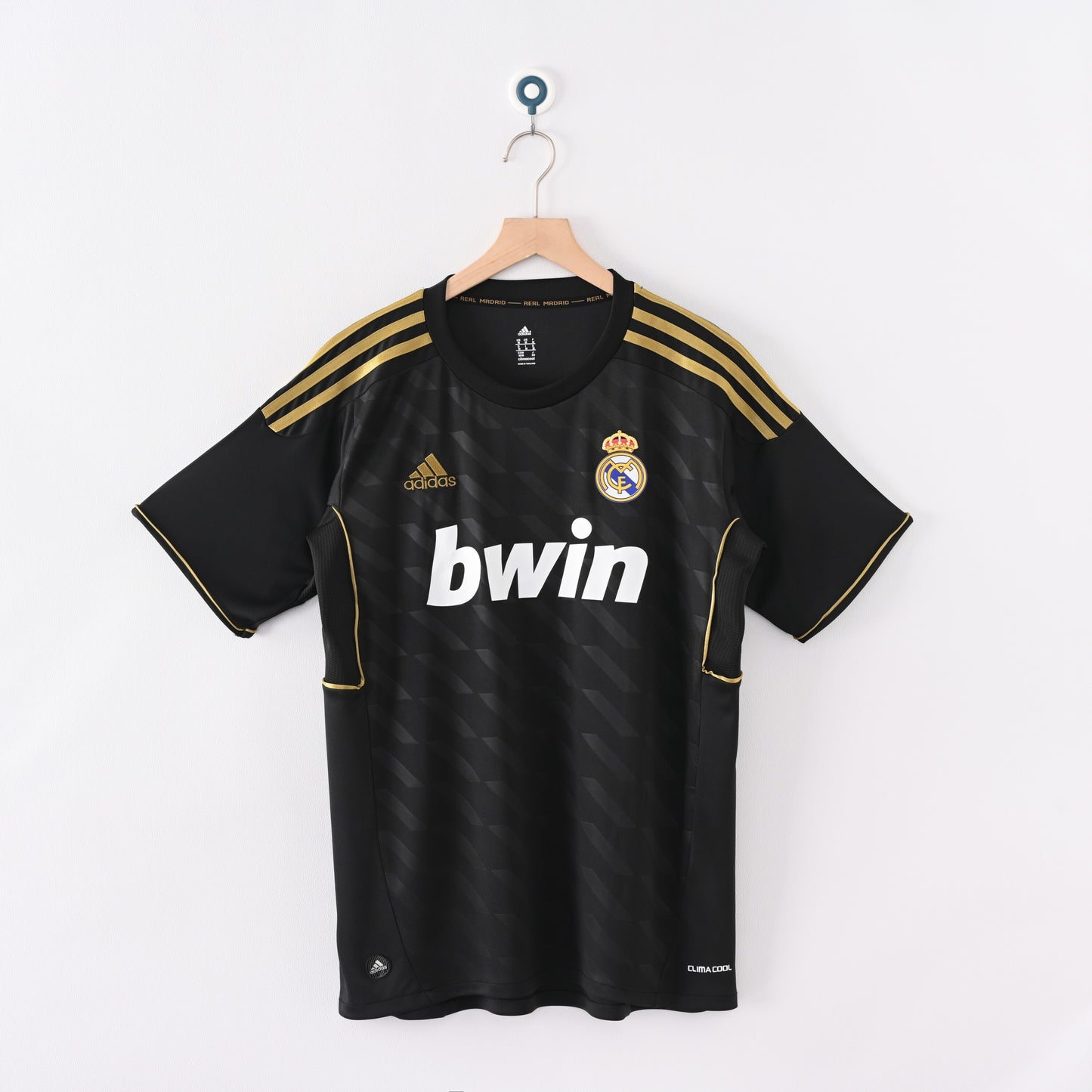 Real Madrid 2011/12 Away