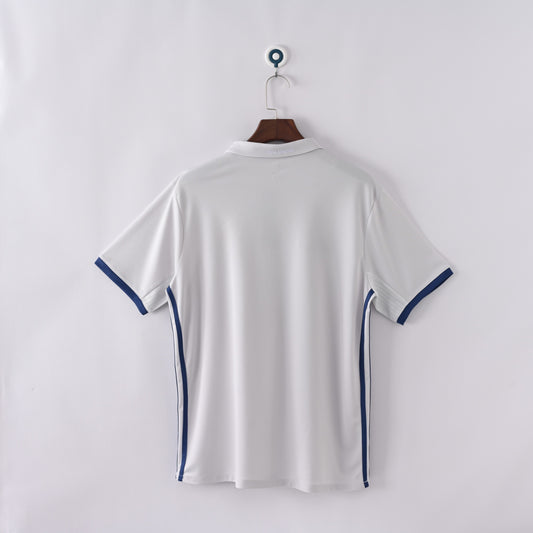 Real Madrid 2016/17 Home