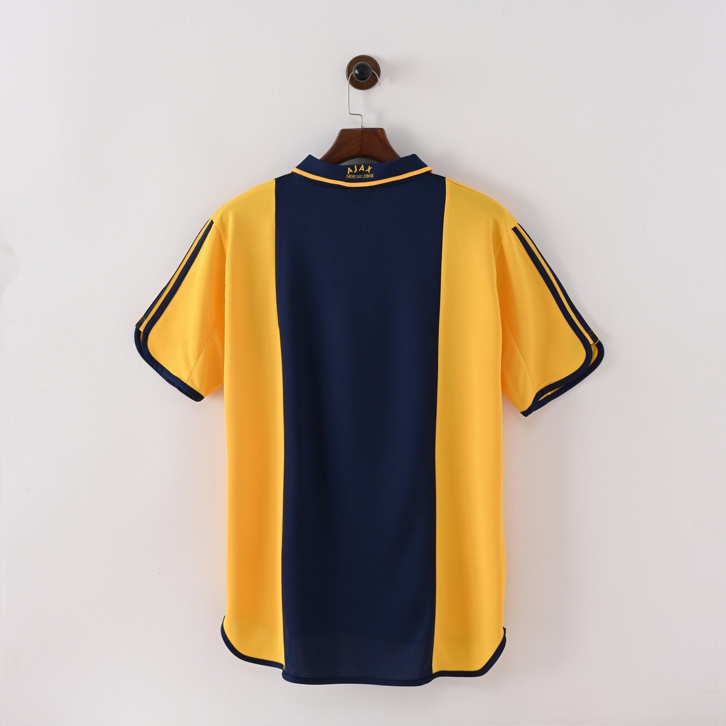 Ajax 2000/01 Away