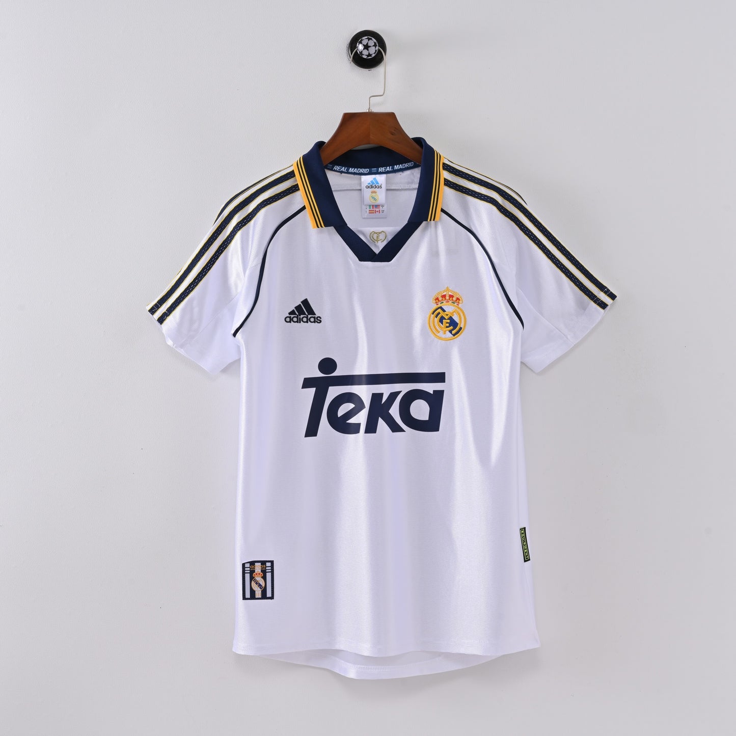 Real Madrid 1998/00 Home