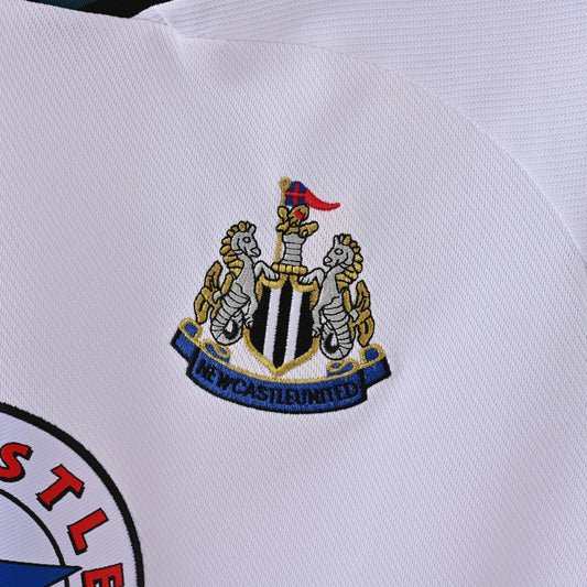 Newcastle 1999/00 Away