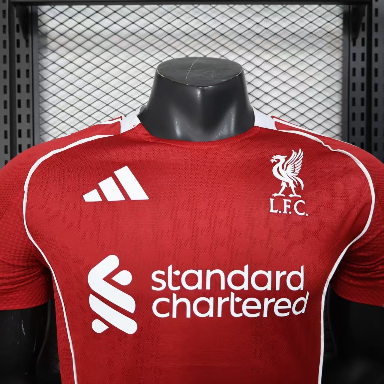 Liverpool 25-26 Home Kit
