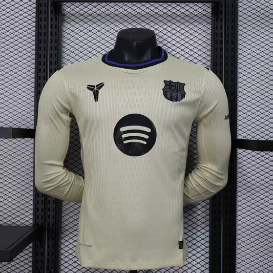Barcelona 25-26 Away