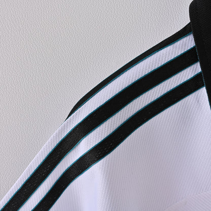 Newcastle 1999/00 Away