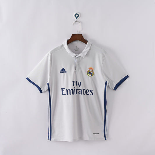 Real Madrid 2016/17 Home