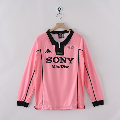 Juventus 1997/98 Away