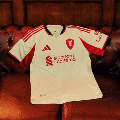 Liverpool 25-26 Away